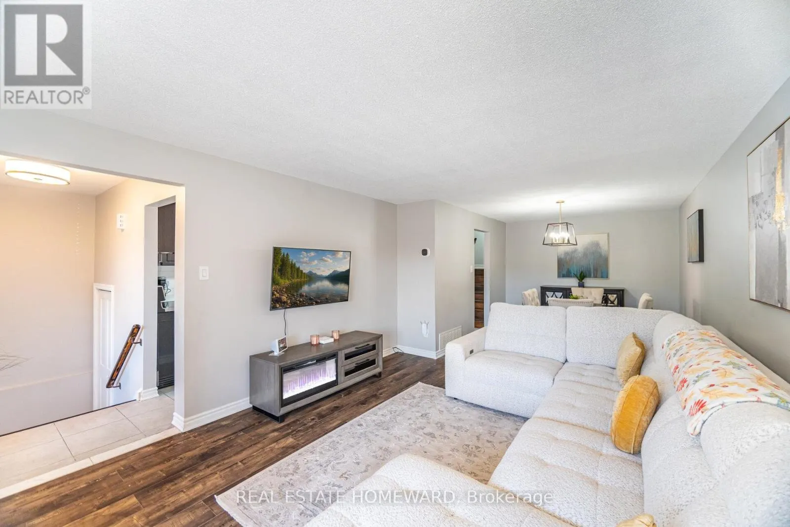 309 ROYAL SALISBURY WAY