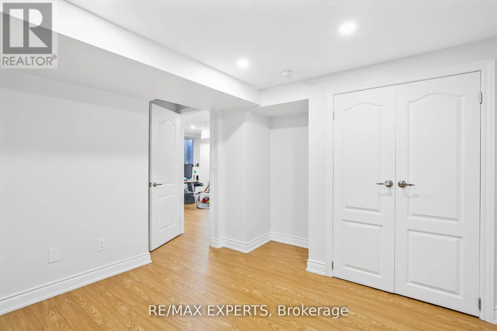 36 ELDERWOOD PLACE