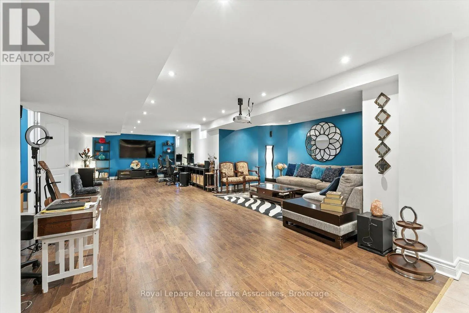 27 GROUSE LANE