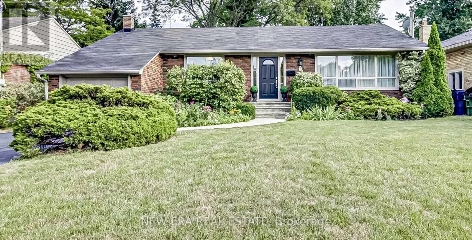 7 GREENING CRESCENT