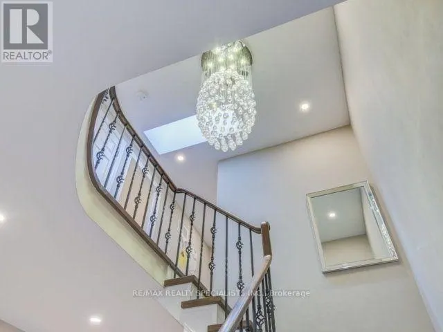 UPPER - 3017 OLYMPUS MEWS