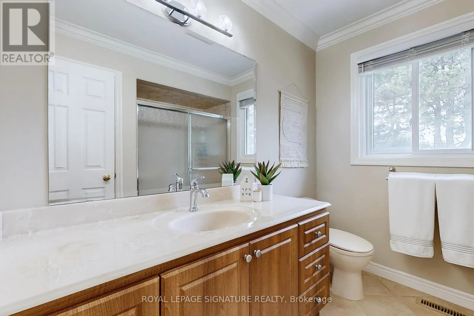 1729 PENGILLEY PLACE