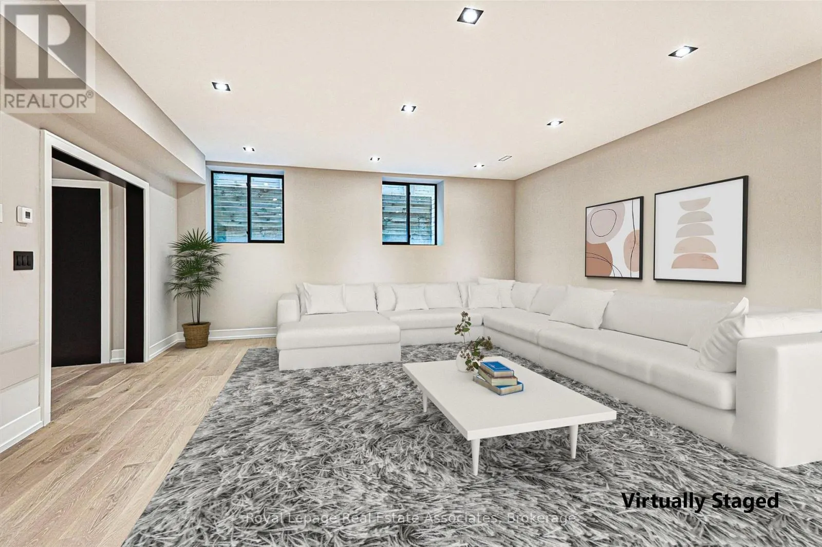 700 MONTBECK CRESCENT