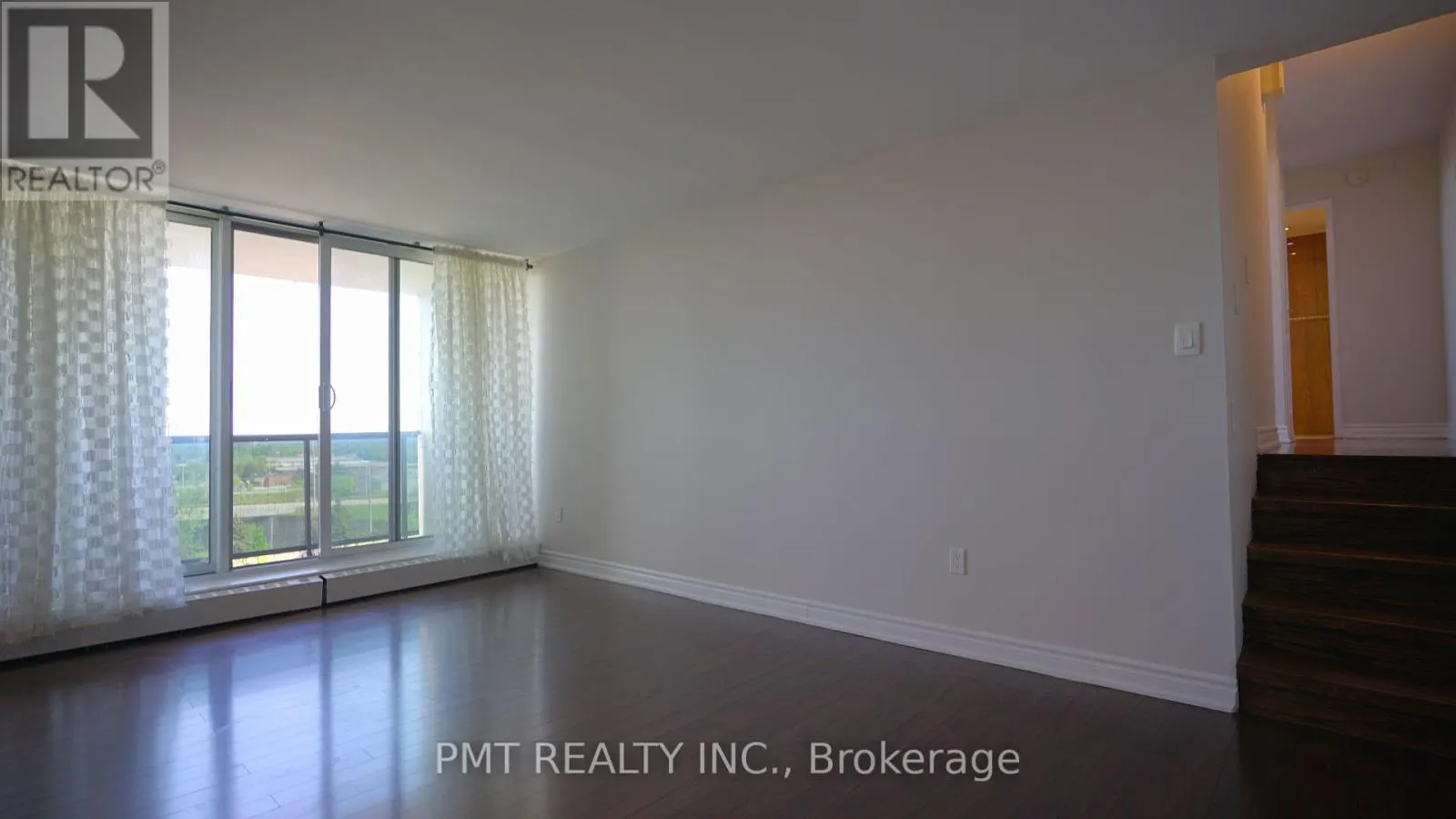 904 - 530 LOLITA GARDENS