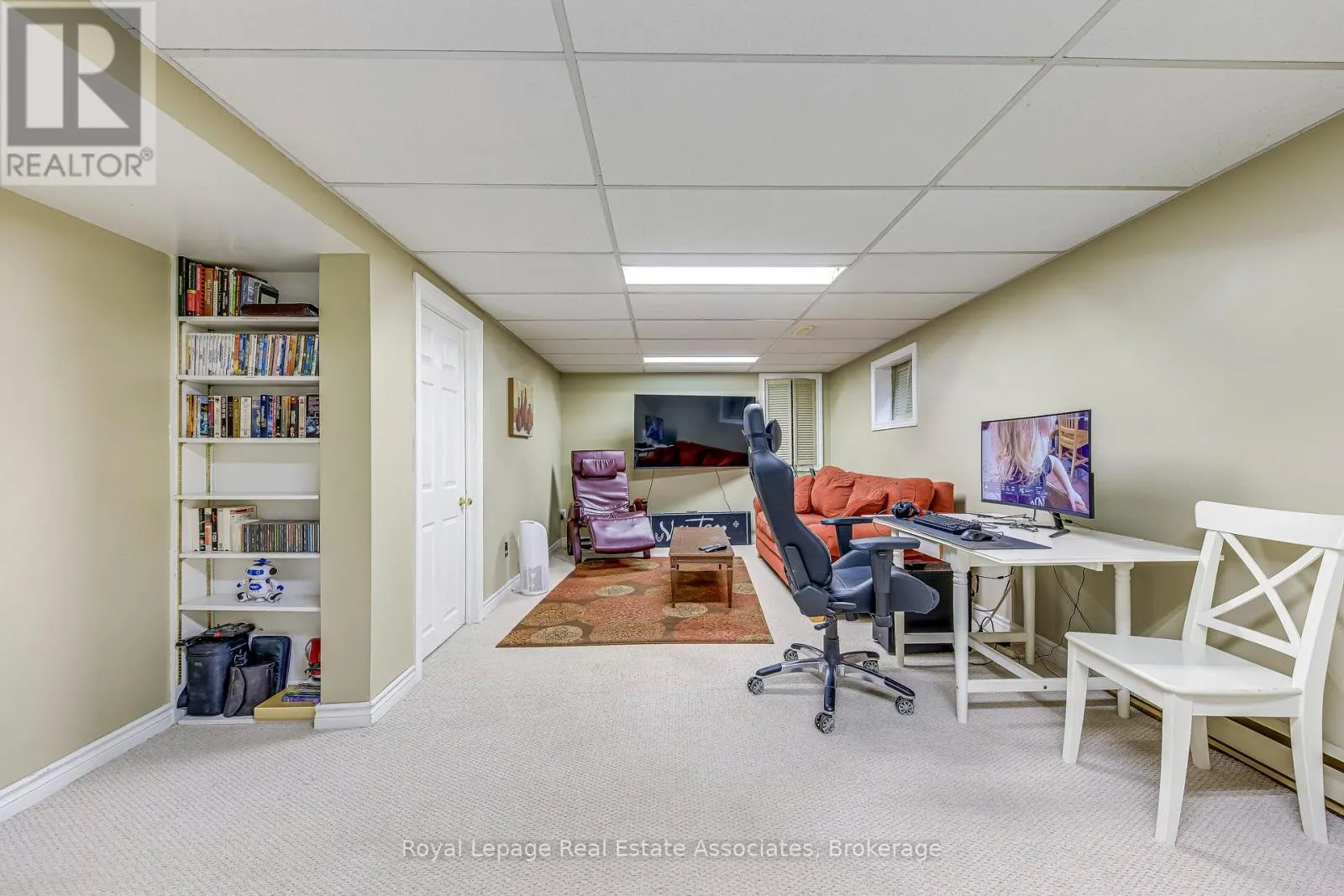 2406 BUTTONBUSH CRESCENT