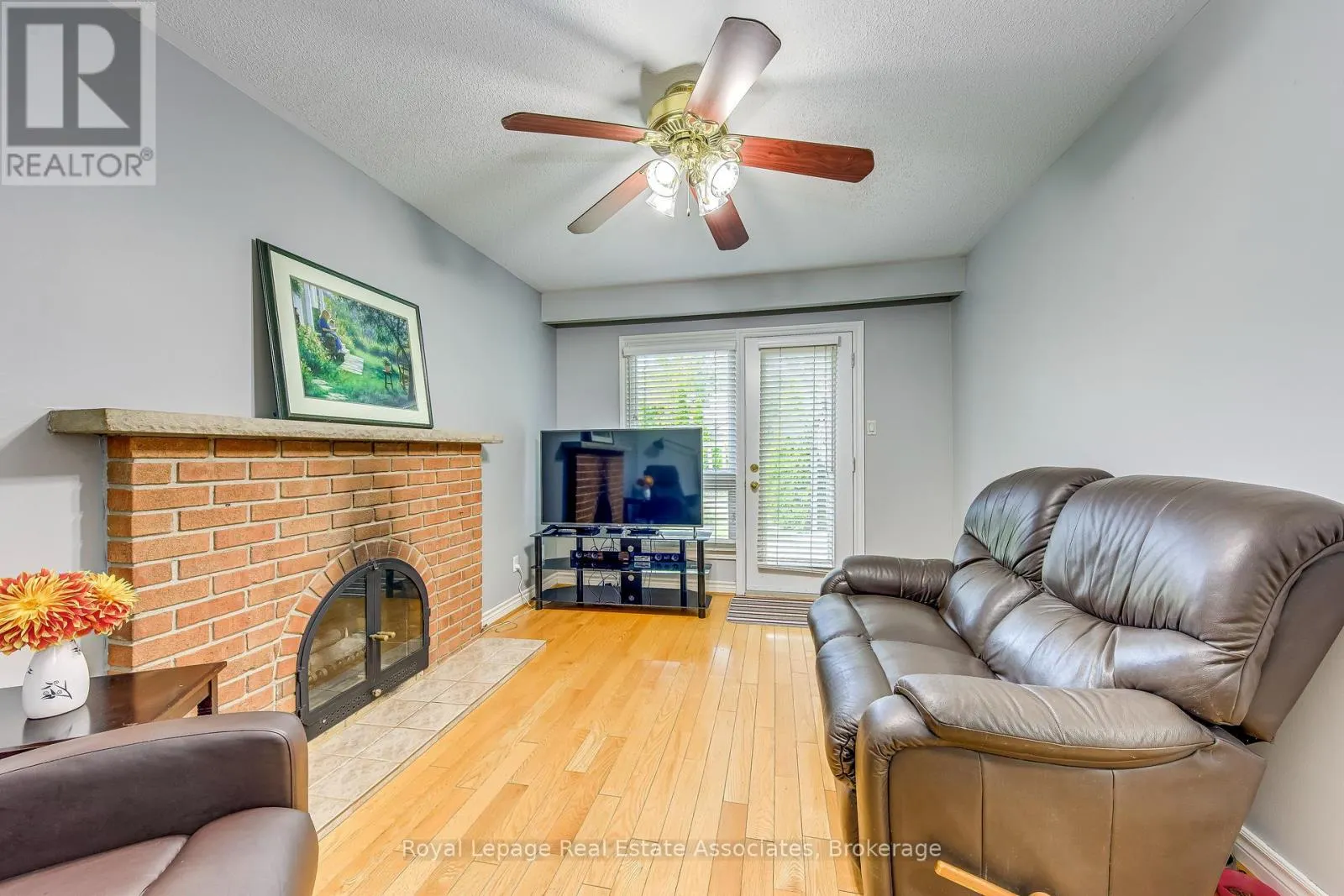 2406 BUTTONBUSH CRESCENT