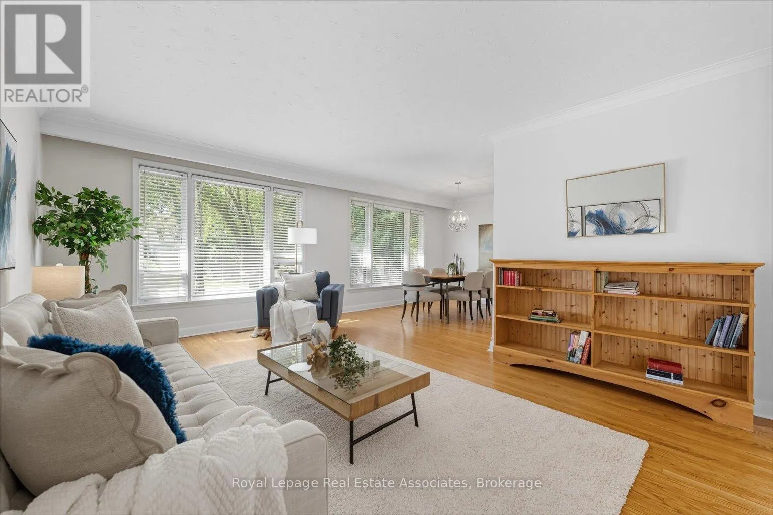 1229 WELWYN DRIVE