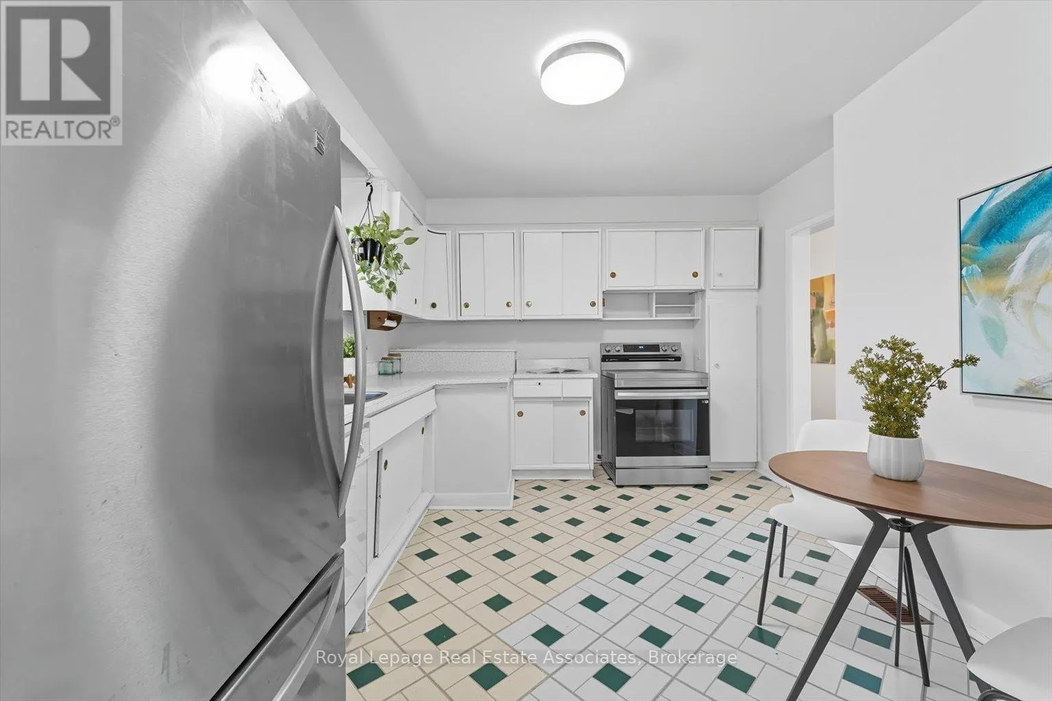 1229 WELWYN DRIVE