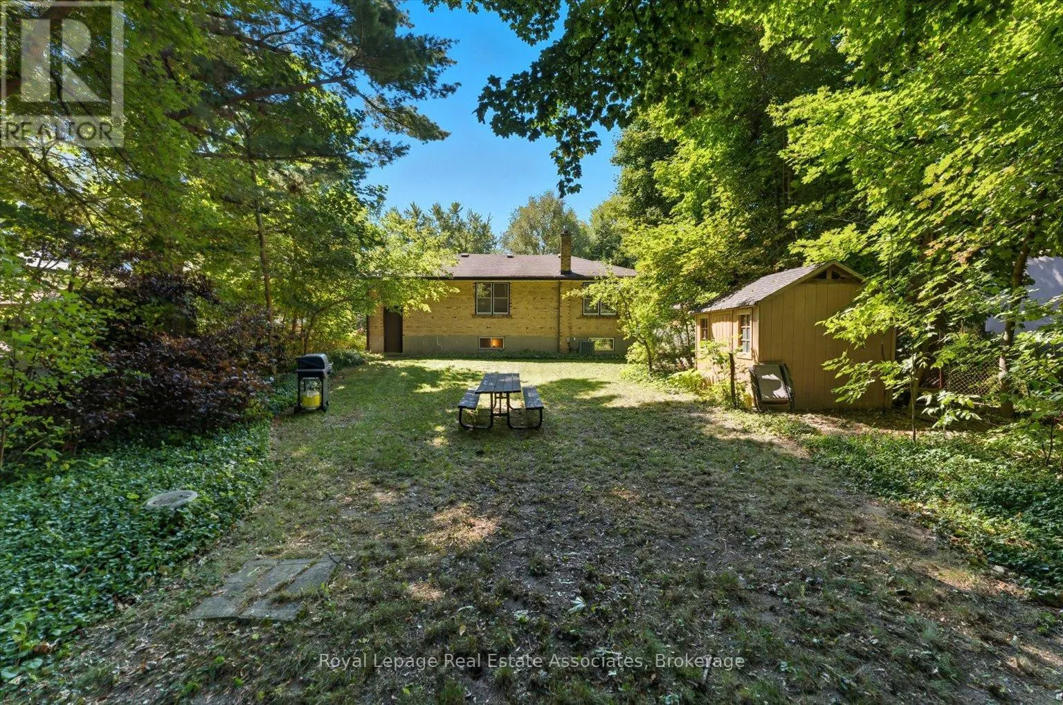 1229 WELWYN DRIVE