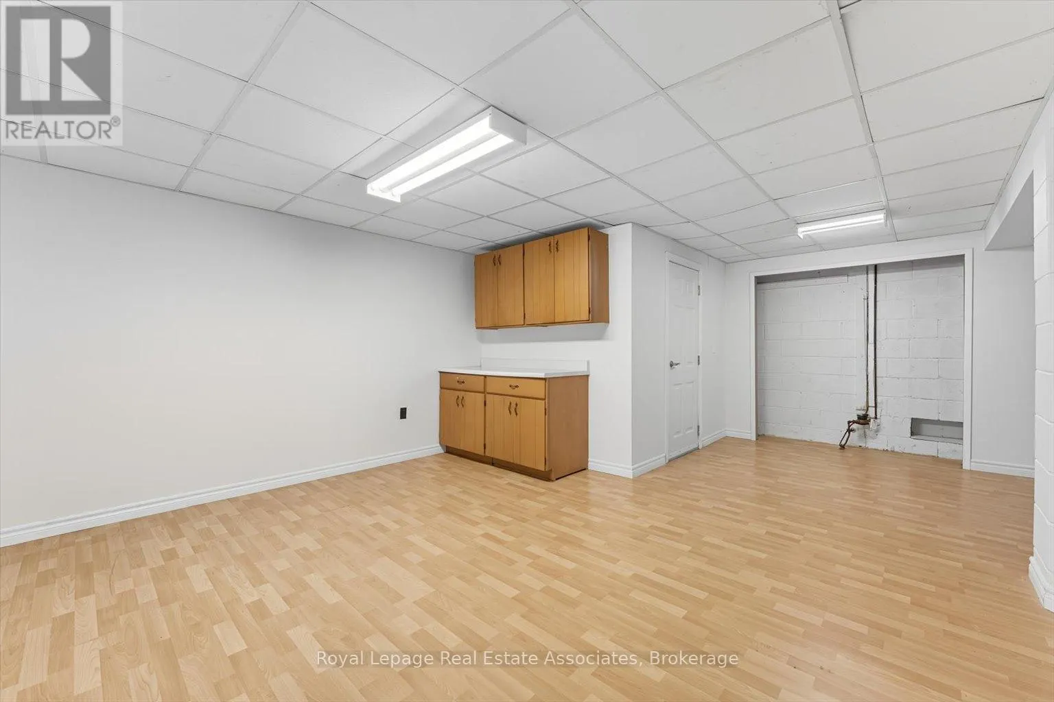 1229 WELWYN DRIVE