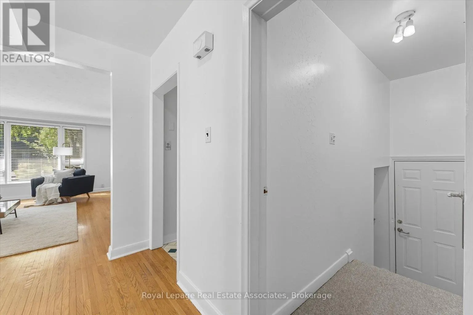 1229 WELWYN DRIVE