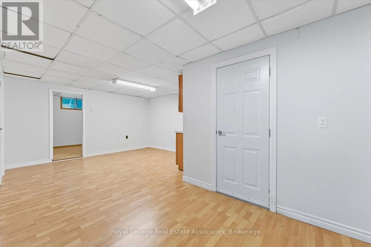 1229 WELWYN DRIVE