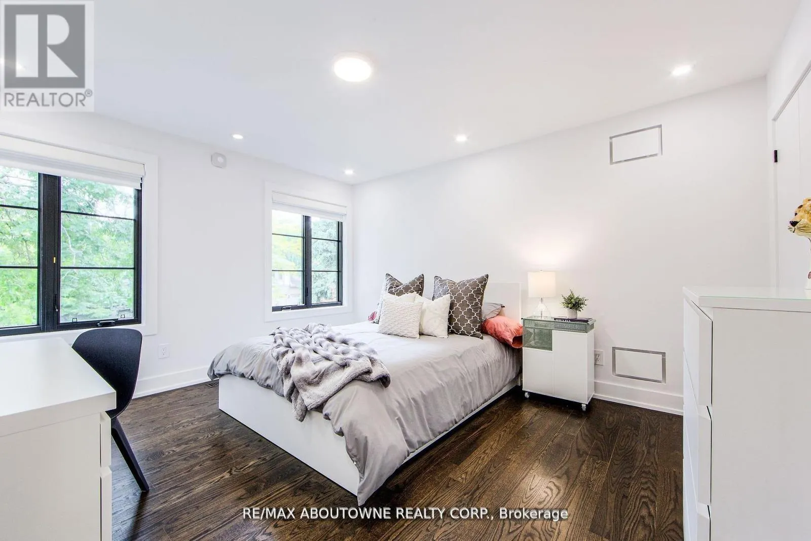1319 GREENEAGLE DRIVE