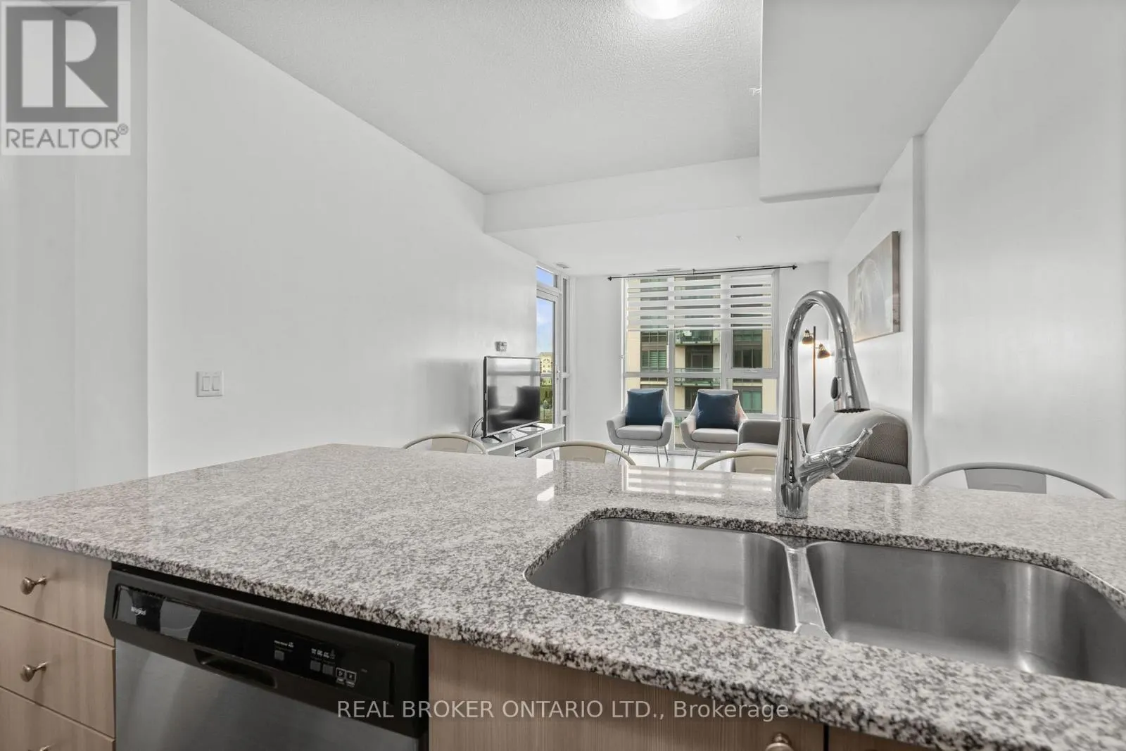 408 - 65 YORKLAND BOULEVARD