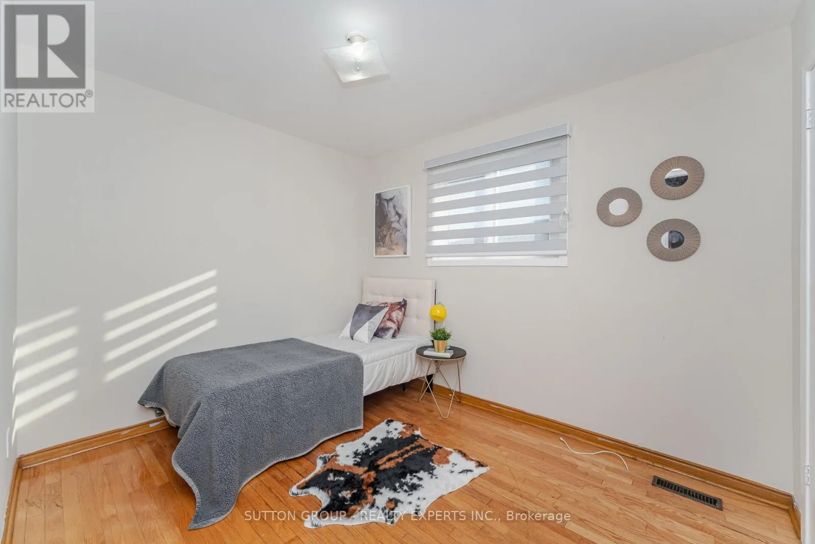 3783 KEENAN CRESCENT