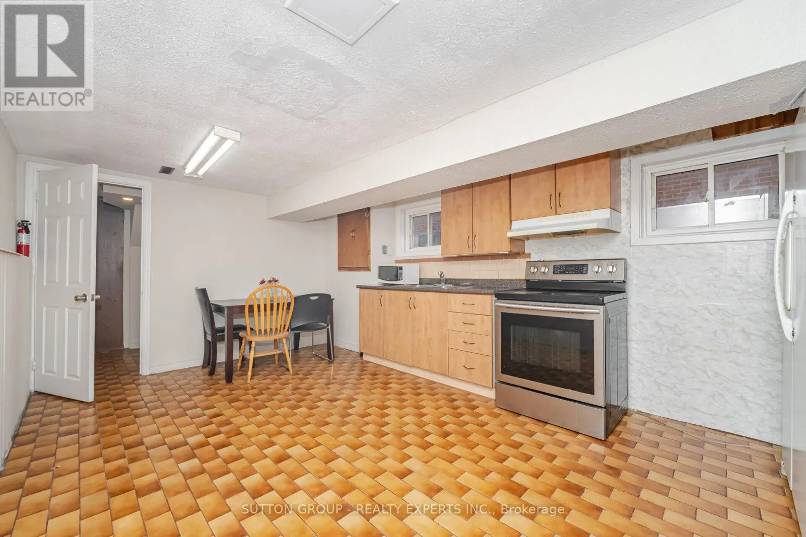 3783 KEENAN CRESCENT
