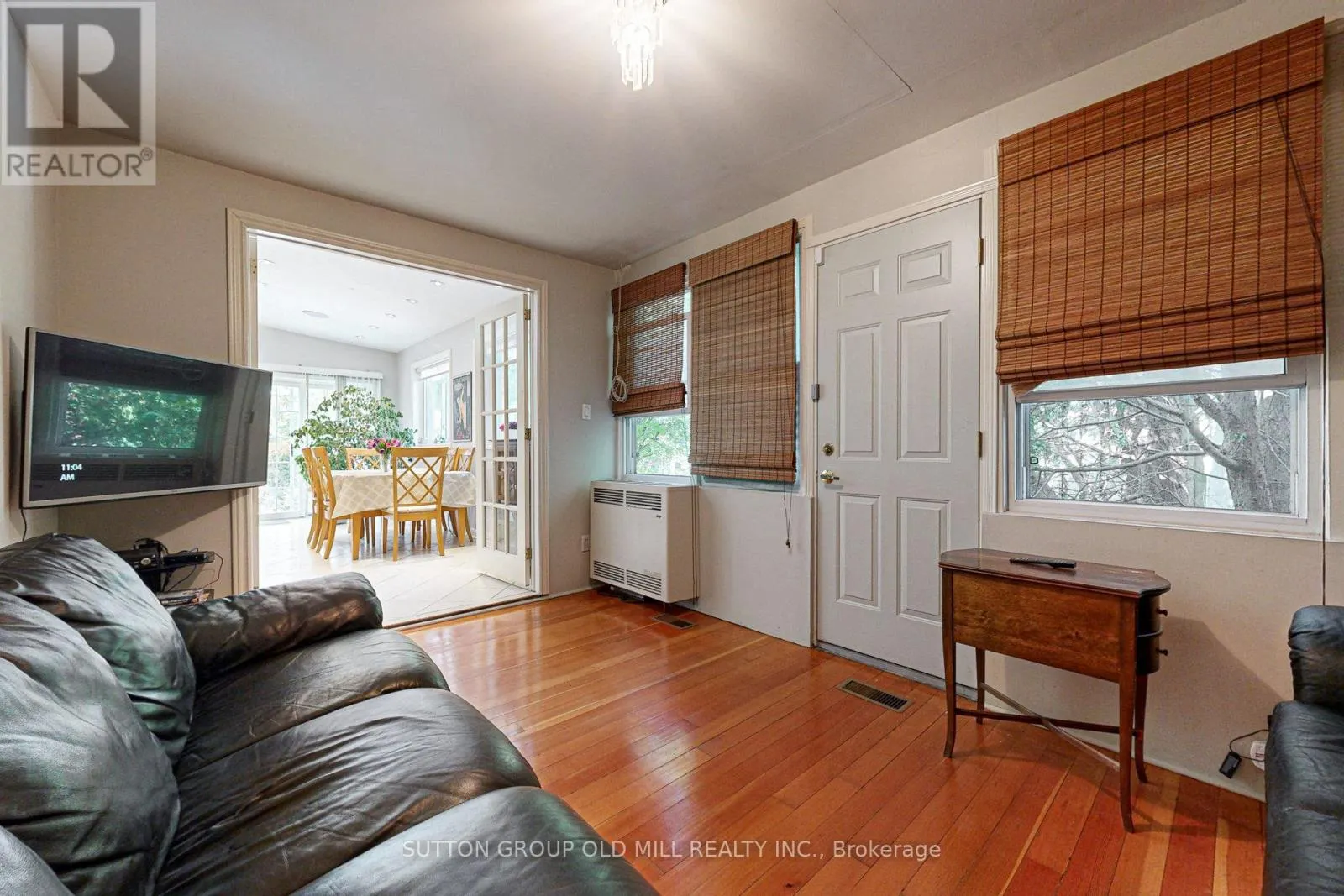 2 BYWOOD DRIVE
