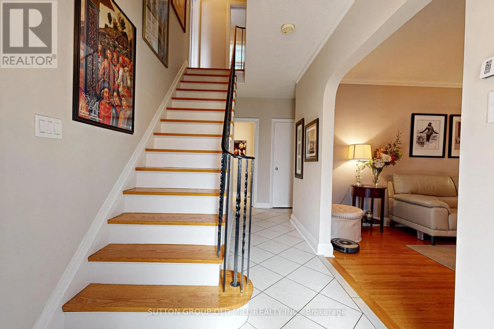 2 BYWOOD DRIVE