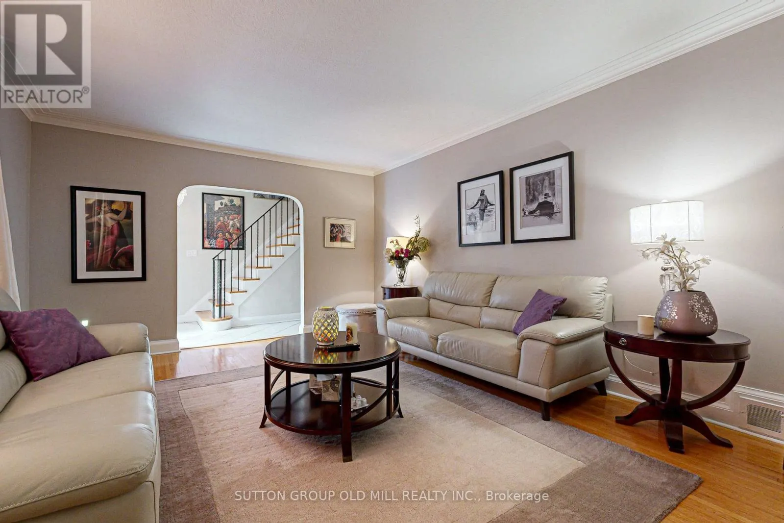 2 BYWOOD DRIVE