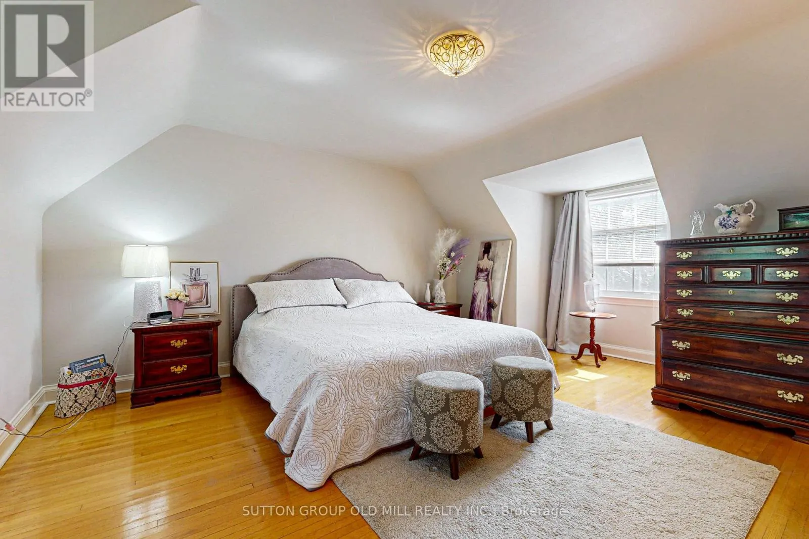 2 BYWOOD DRIVE