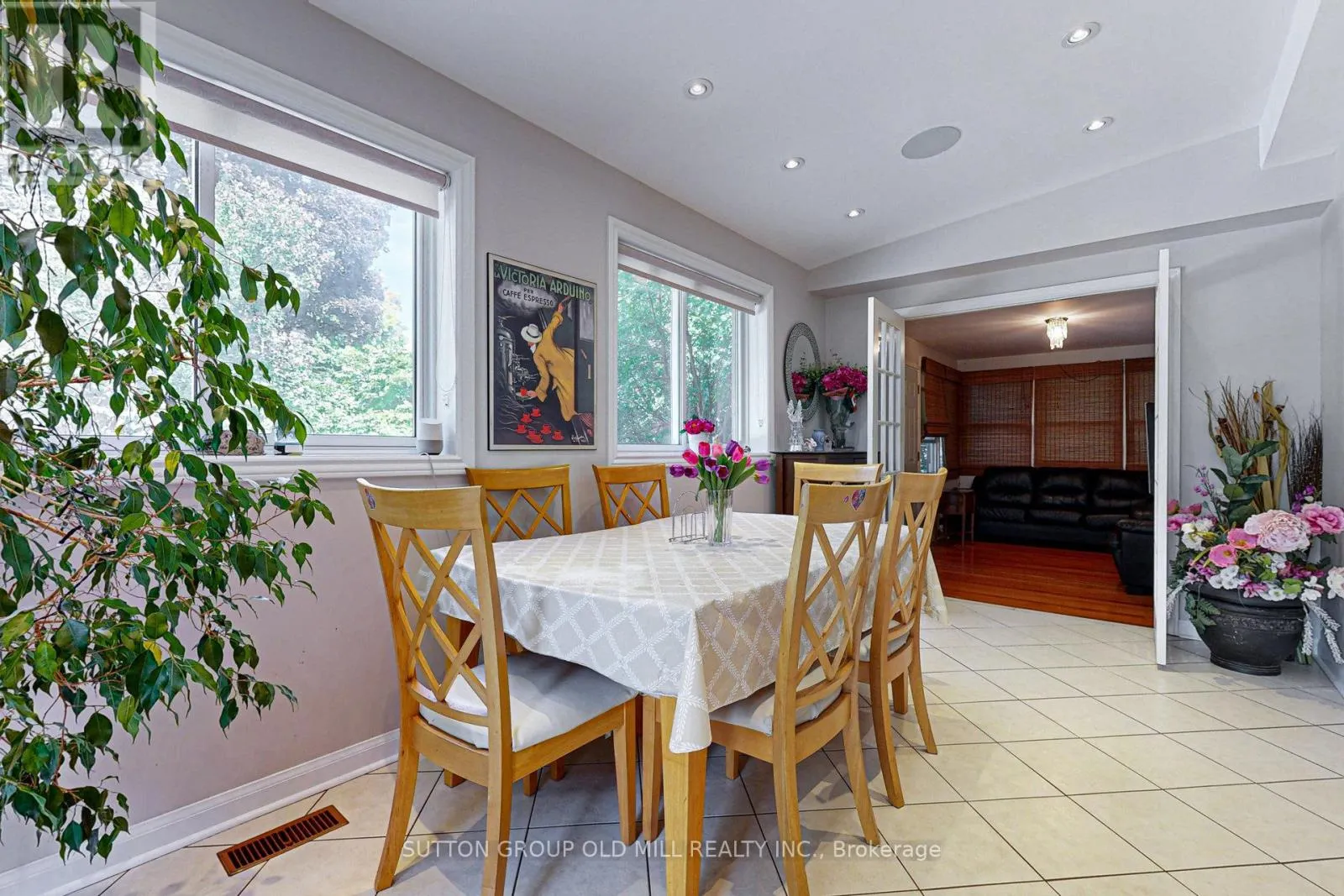 2 BYWOOD DRIVE