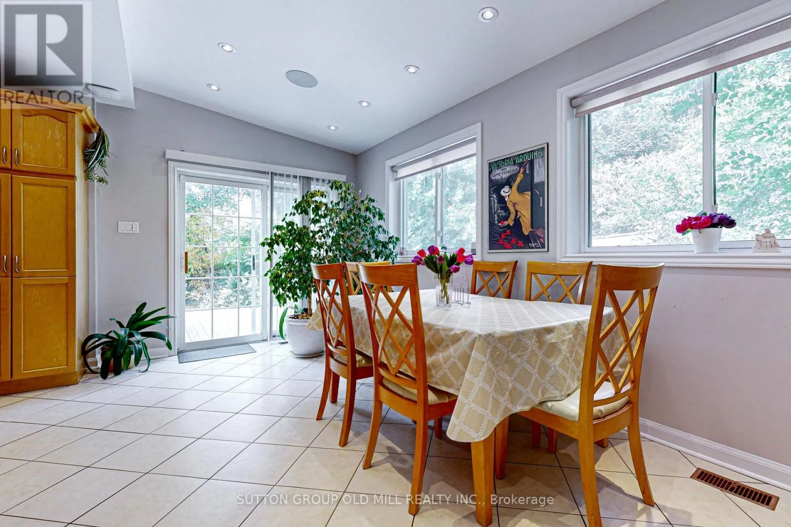 2 BYWOOD DRIVE
