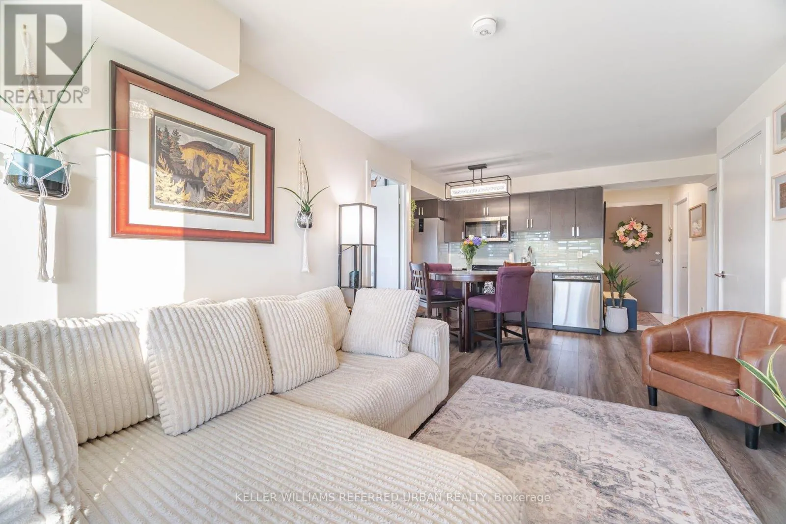 1807 - 10 WILBY CRESCENT