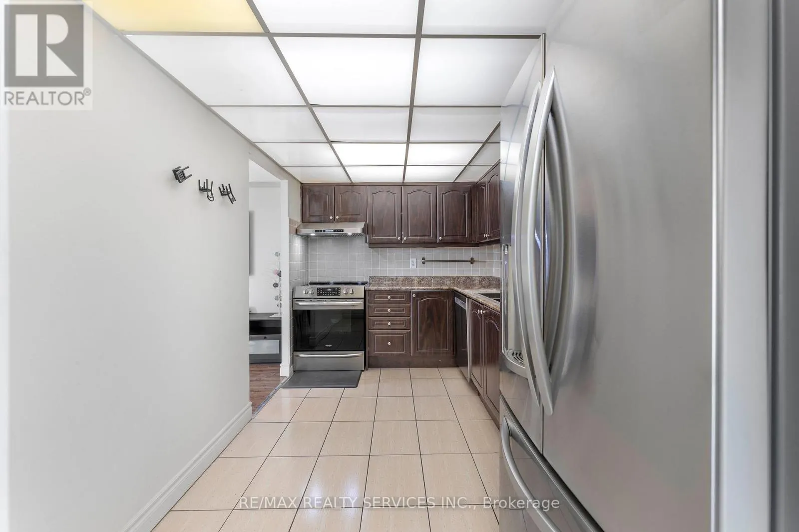 1202 - 145 HILLCREST AVENUE