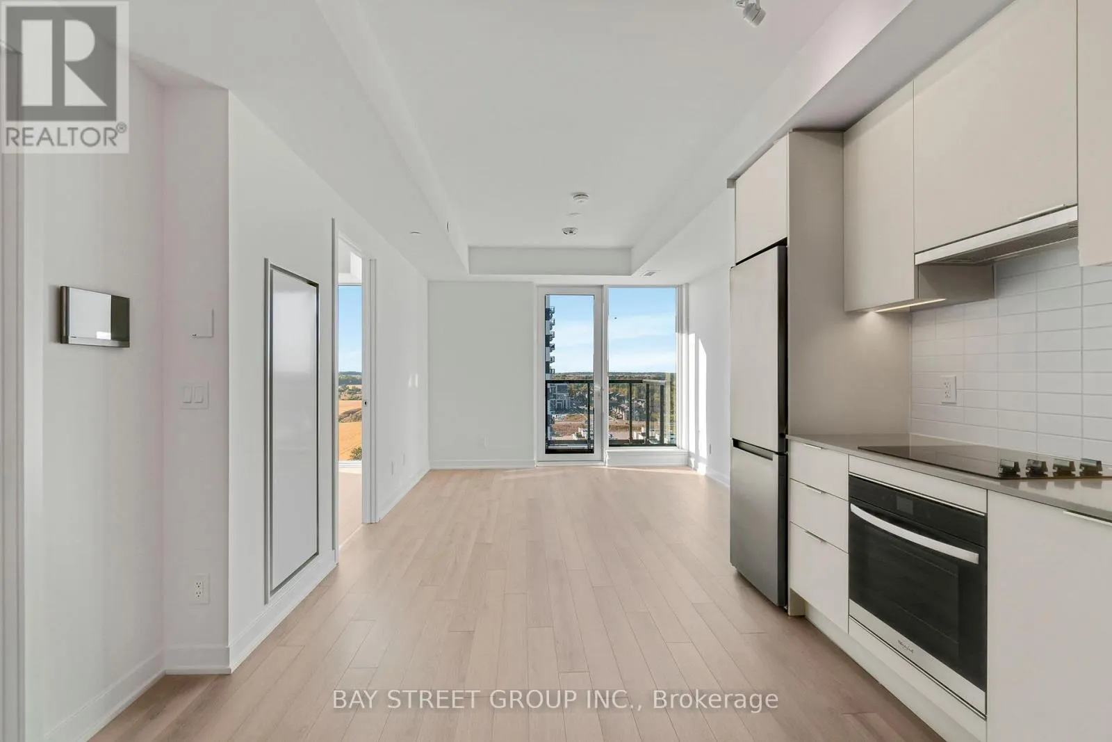 1505 - 3079 TRAFALGAR ROAD