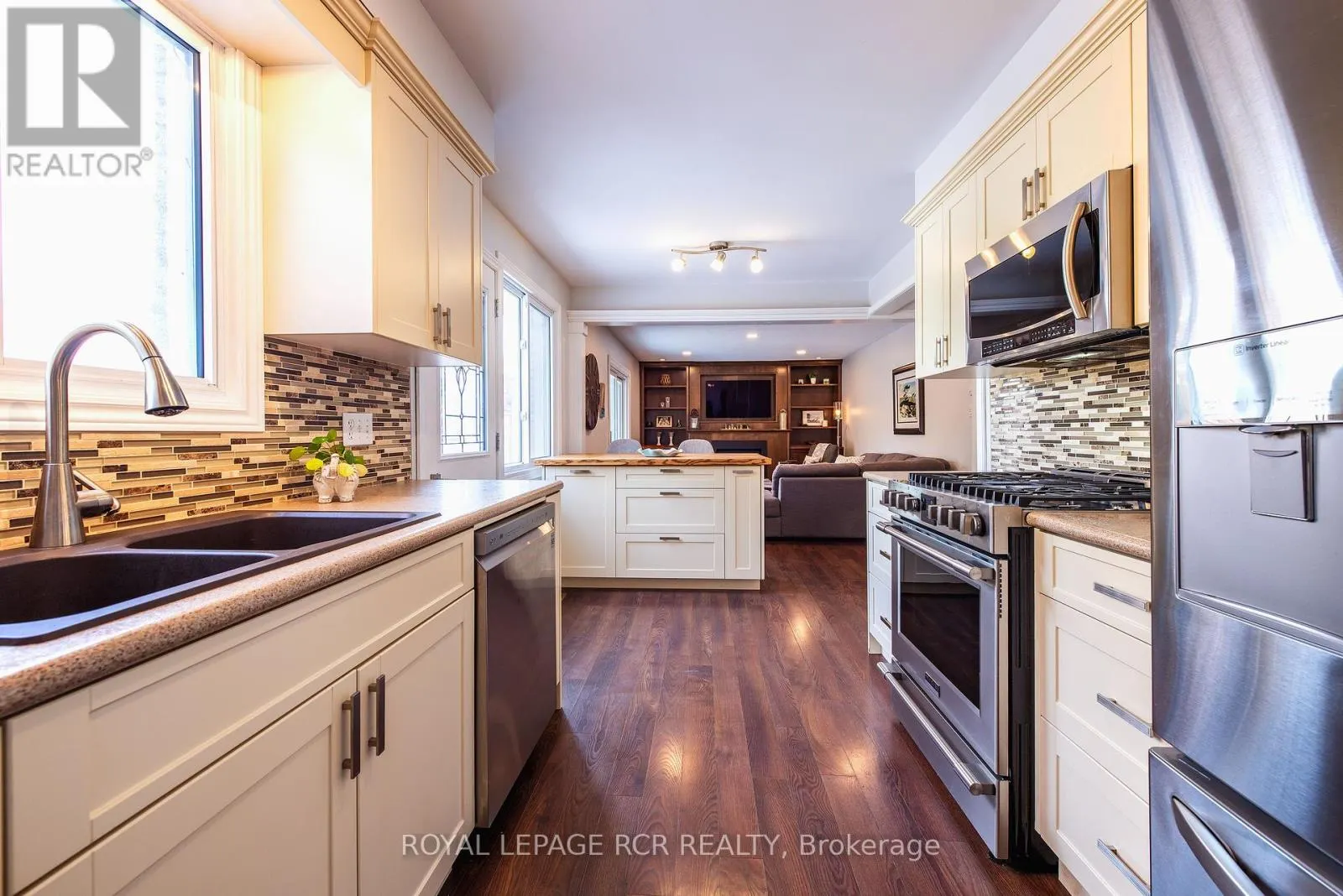 35 ELM AVENUE