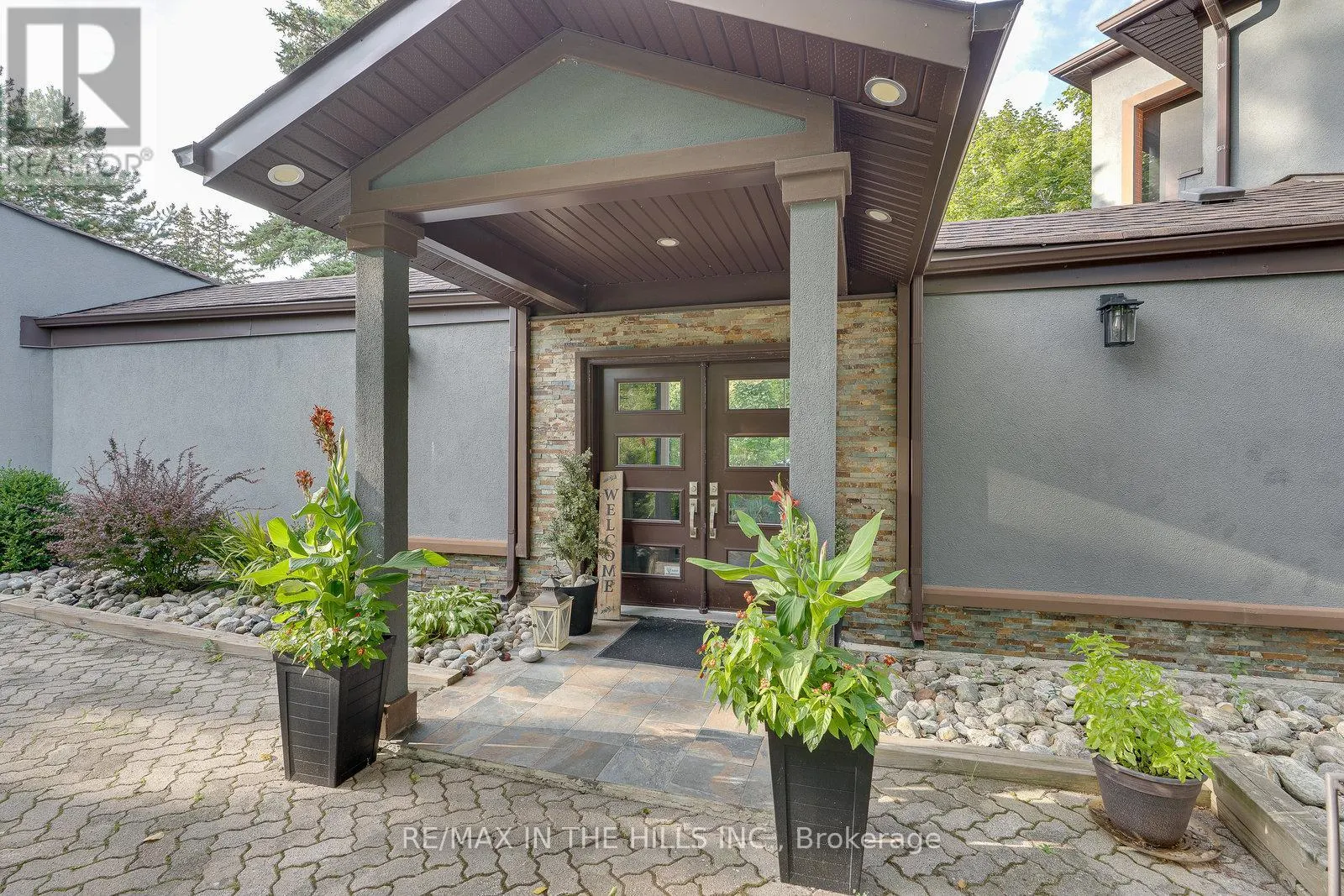 21 BARTLEY DRIVE