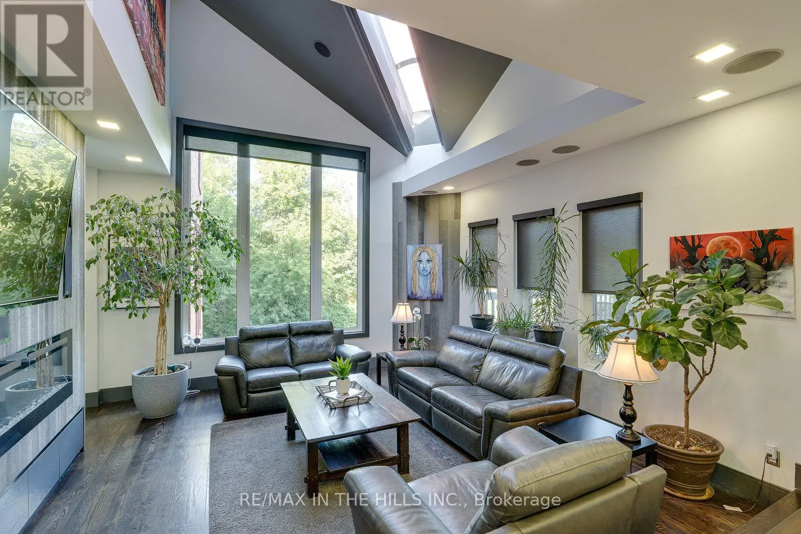21 BARTLEY DRIVE
