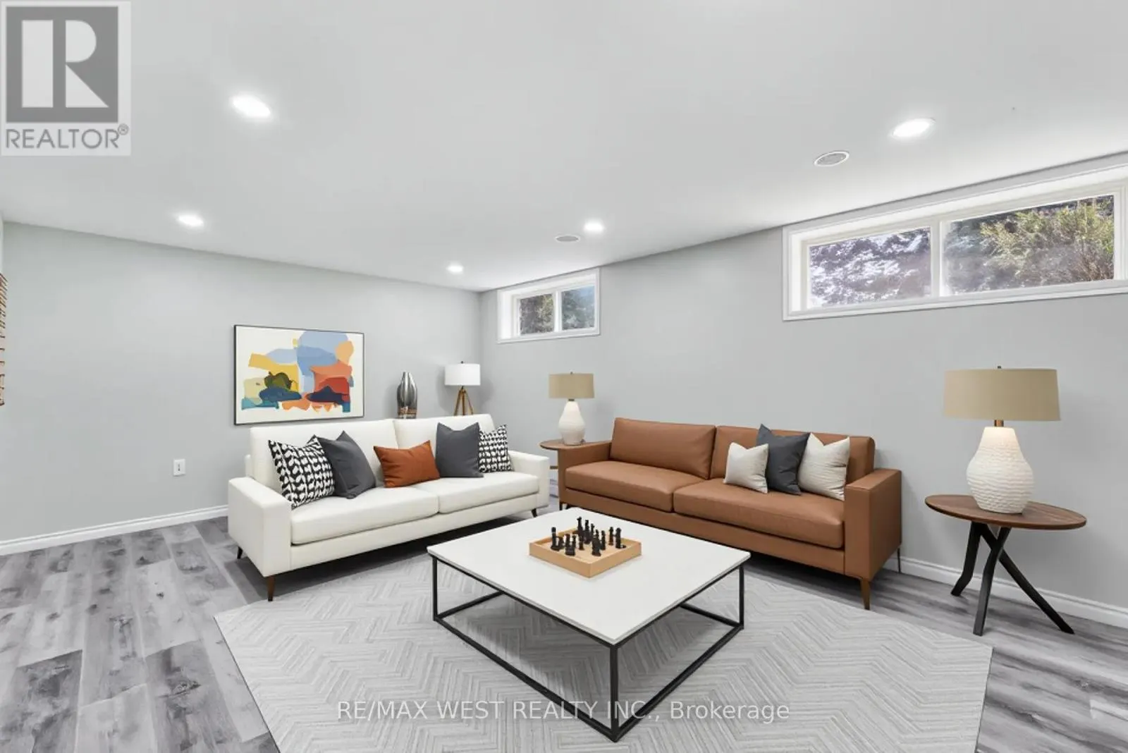 15 LAWRENCE AVENUE