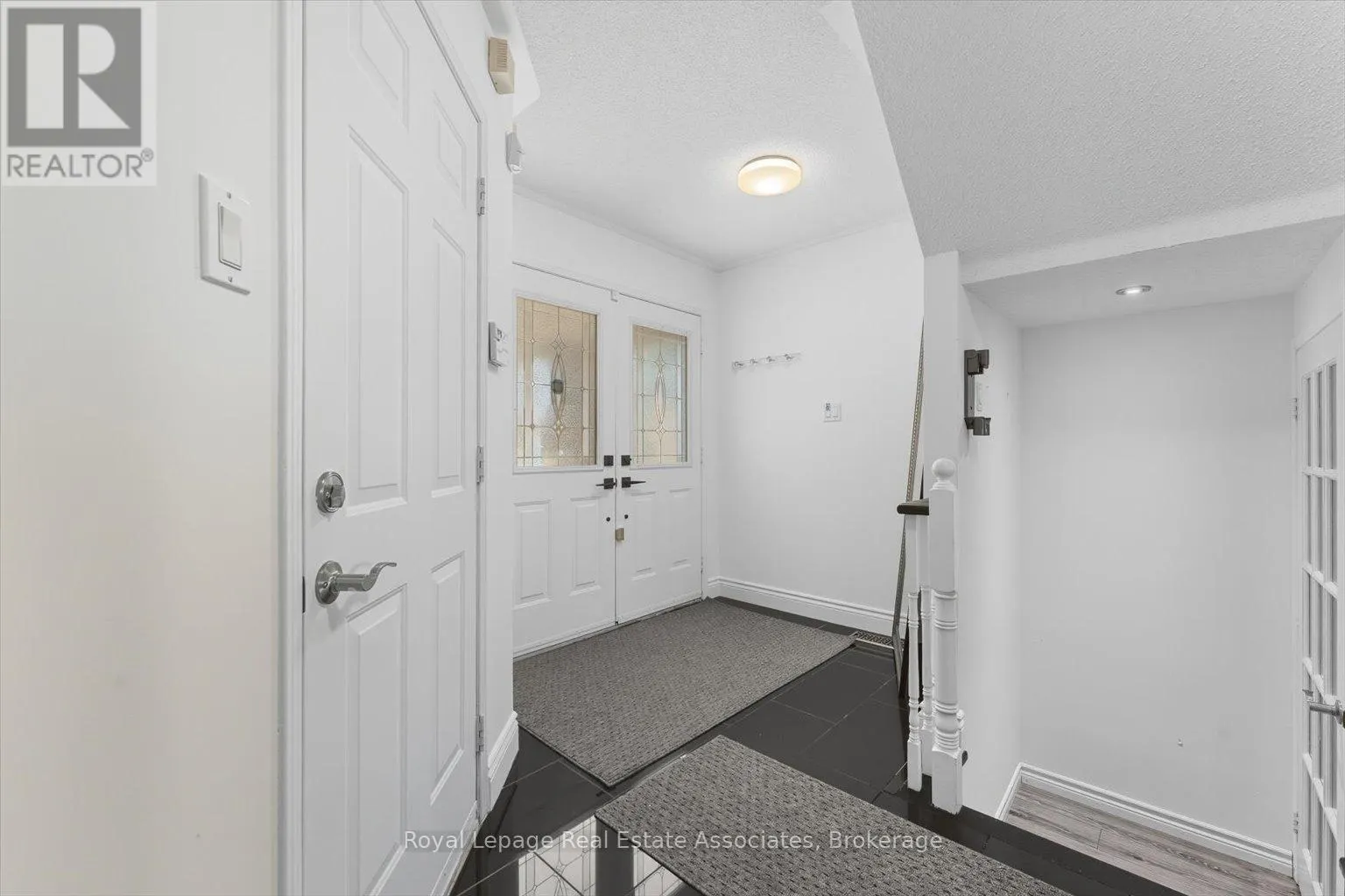 443 STONETREE COURT