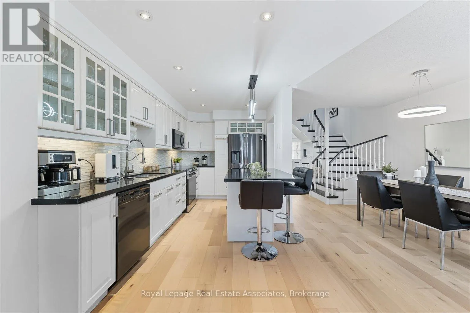 443 STONETREE COURT