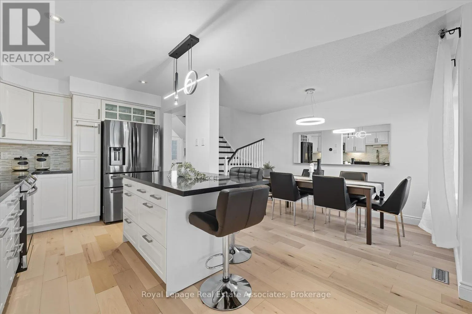 443 STONETREE COURT