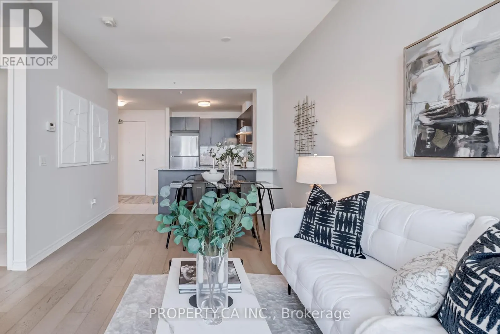 704 - 2522 KEELE STREET