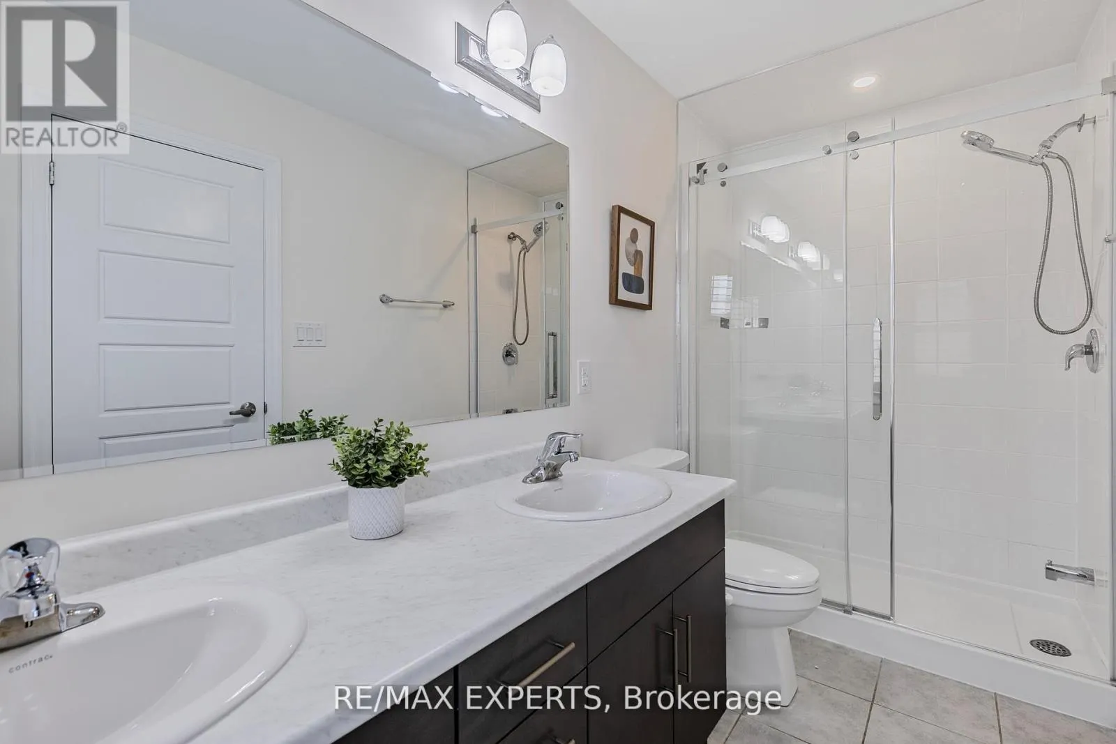 1374 ROSE WAY