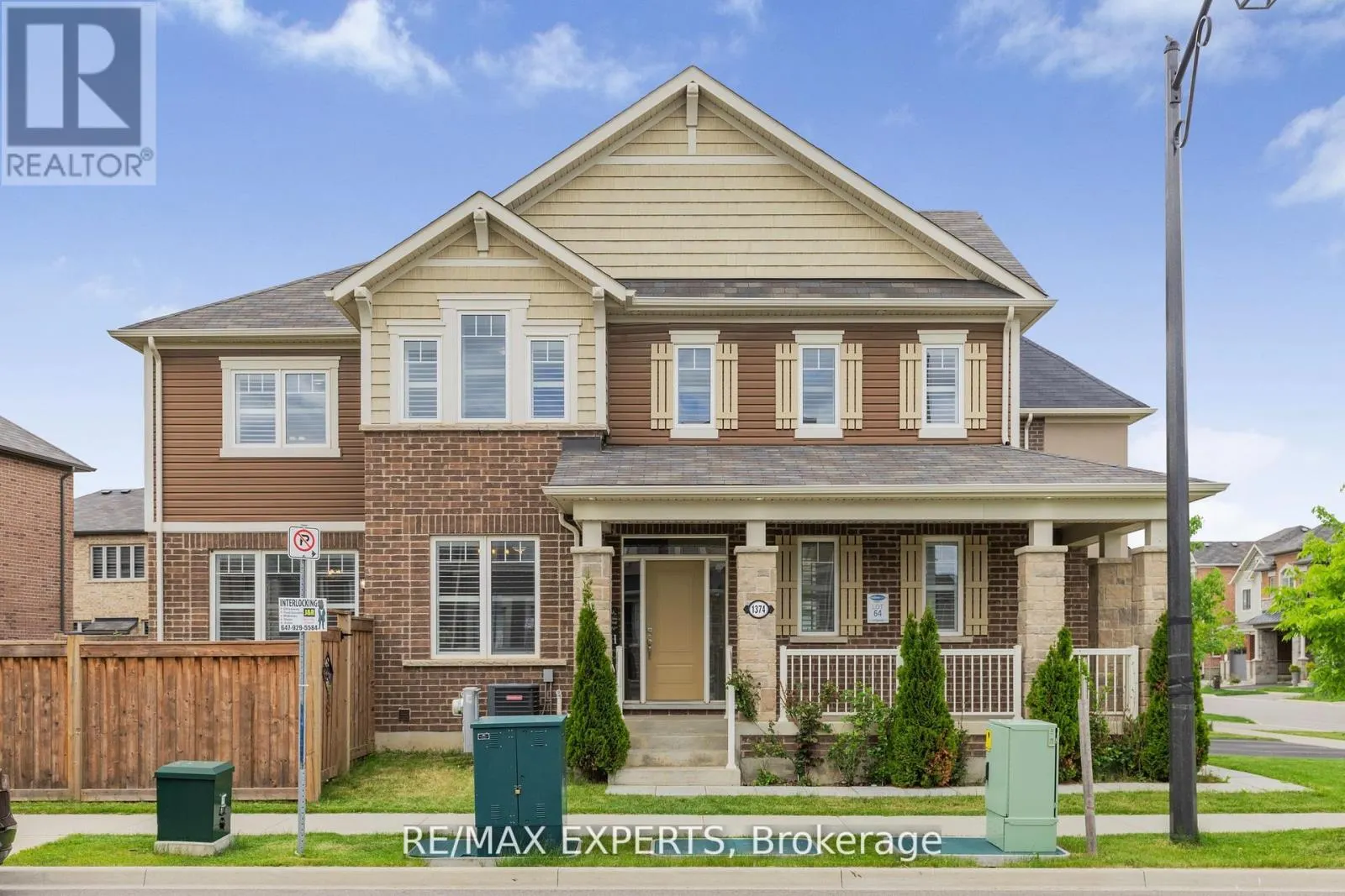 1374 ROSE WAY