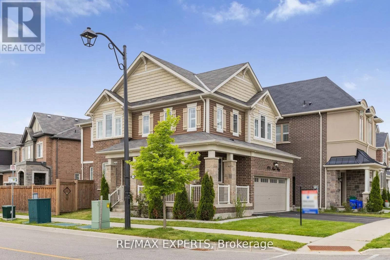 1374 ROSE WAY