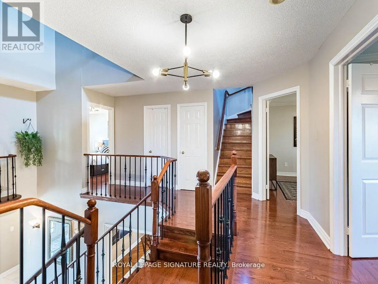 1206 GLENASHTON DRIVE