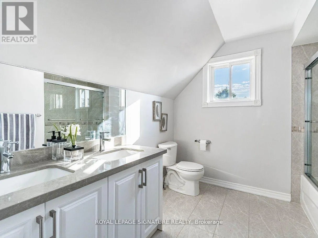 1206 GLENASHTON DRIVE