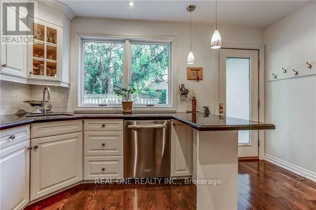 1268 LORNE PARK ROAD