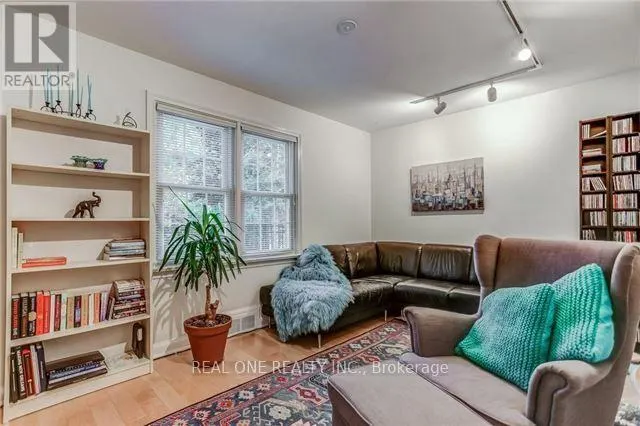 1268 LORNE PARK ROAD
