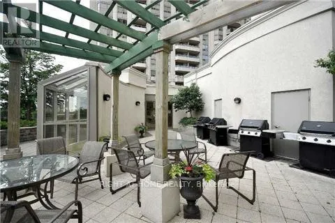 521 - 25 KINGSBRIDGE GARDEN CIRCLE