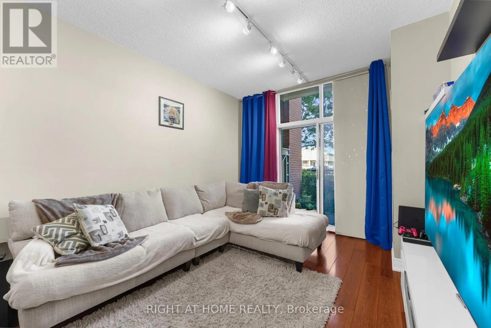 105 - 2772 KEELE STREET
