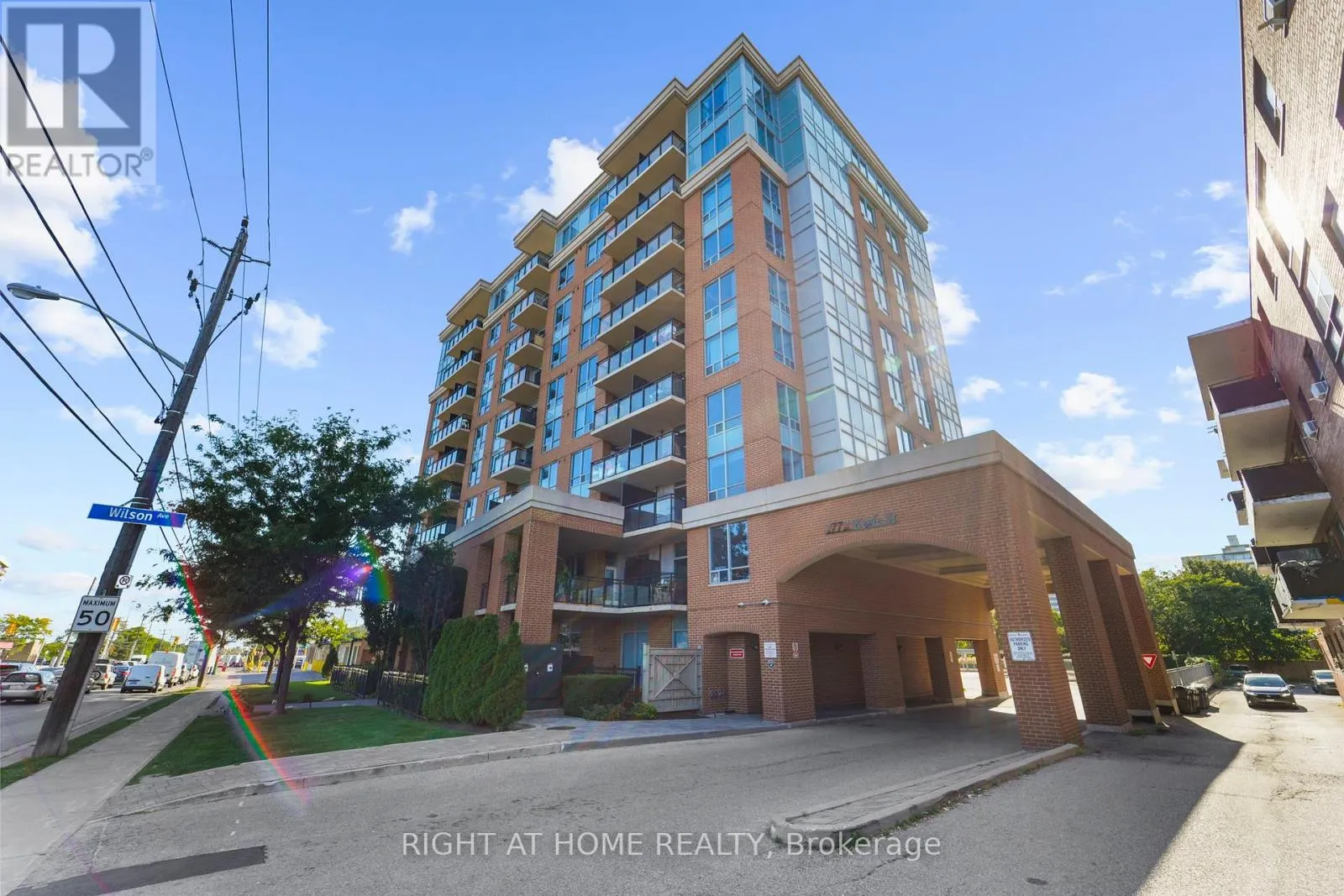 105 - 2772 KEELE STREET