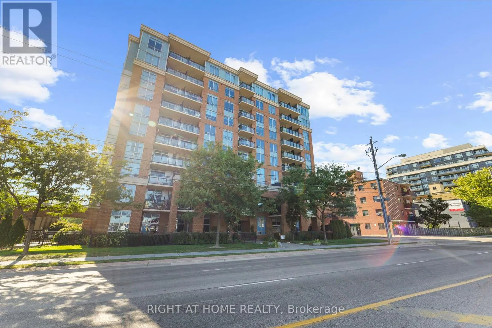 105 - 2772 KEELE STREET