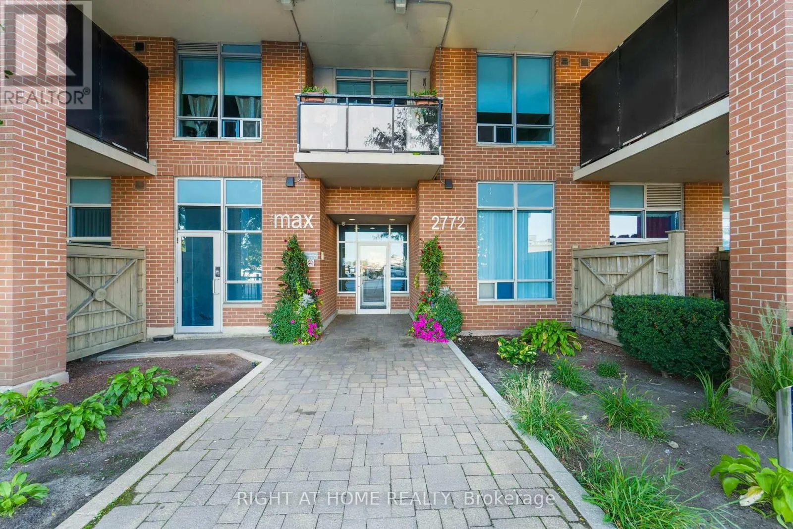 105 - 2772 KEELE STREET