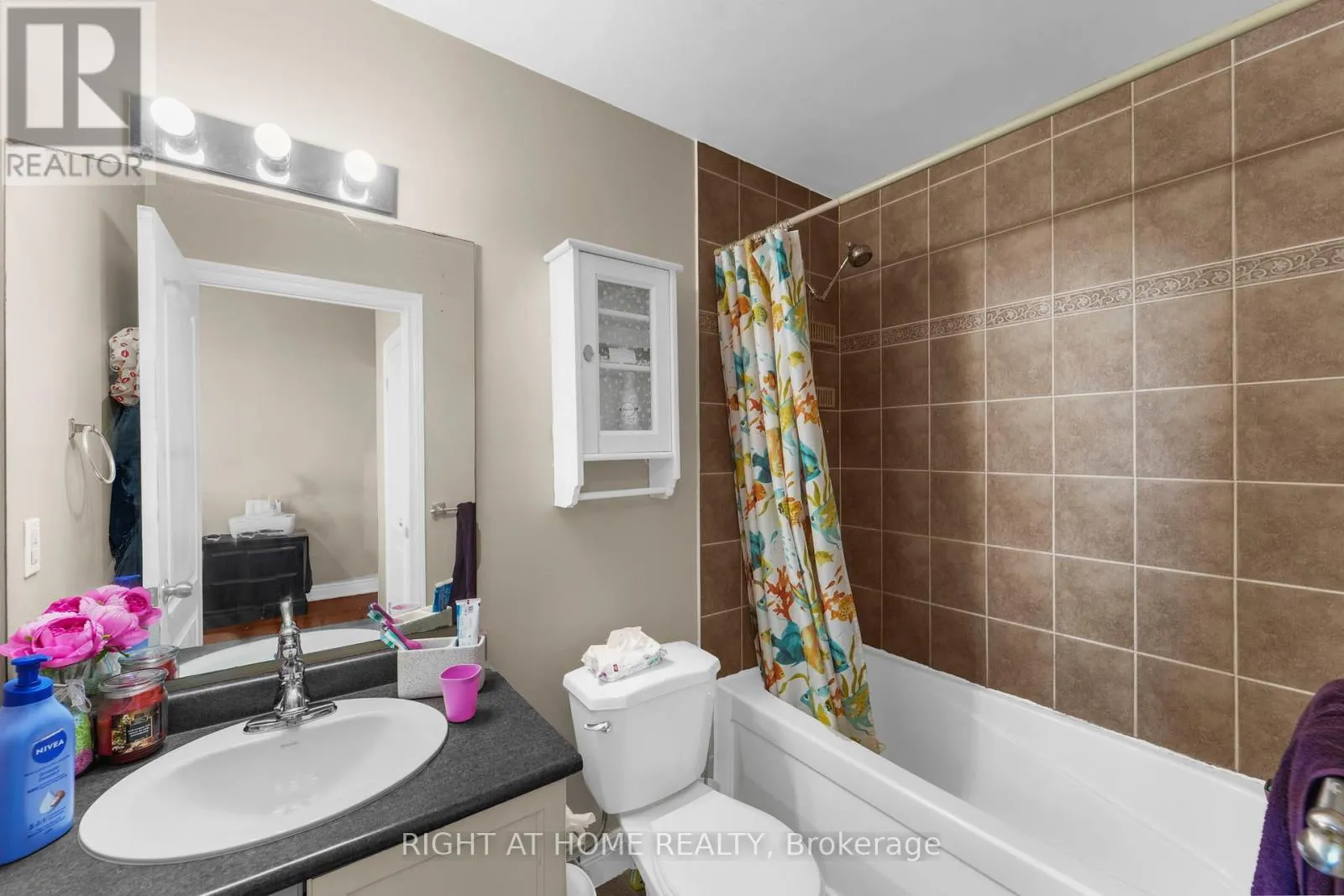 105 - 2772 KEELE STREET